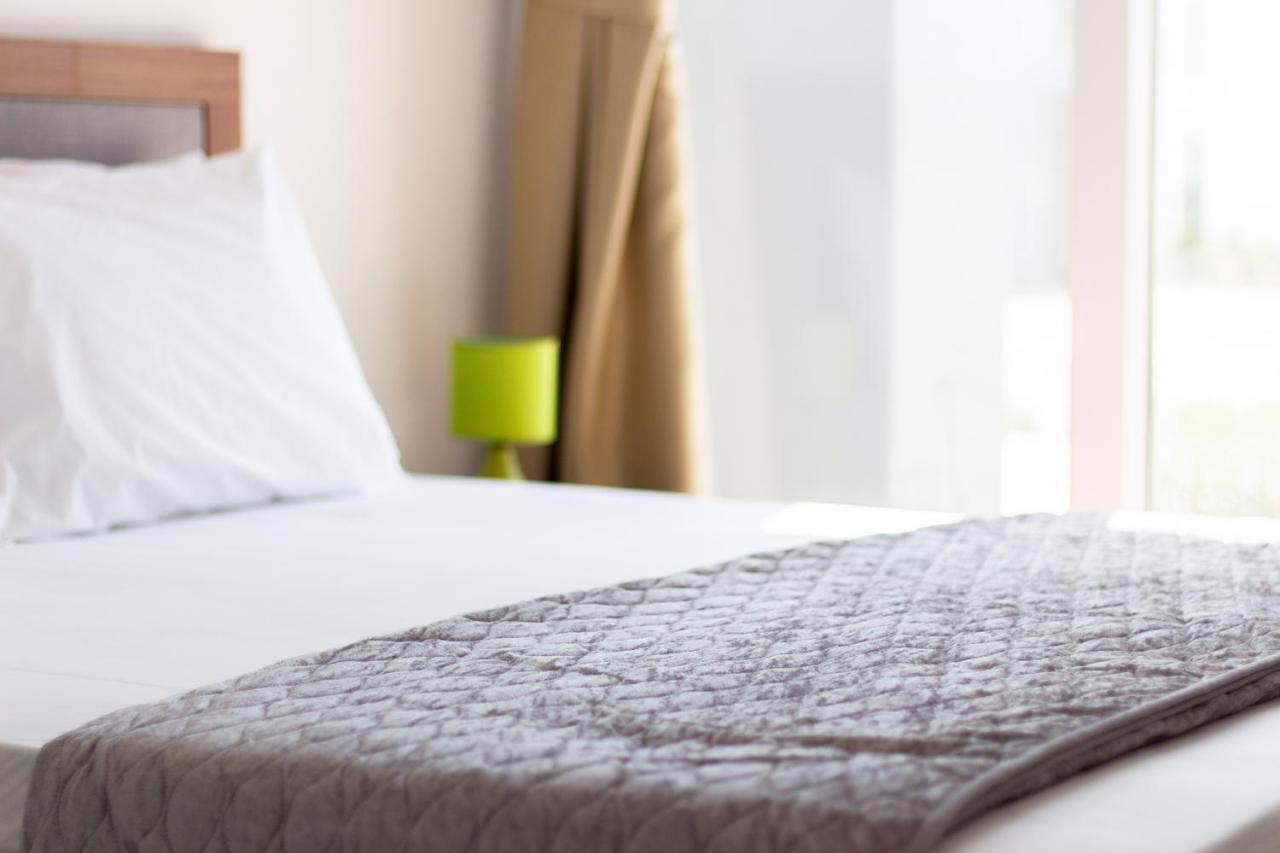 Four Seasons Life Rentals Trikomo Eksteriør bilde