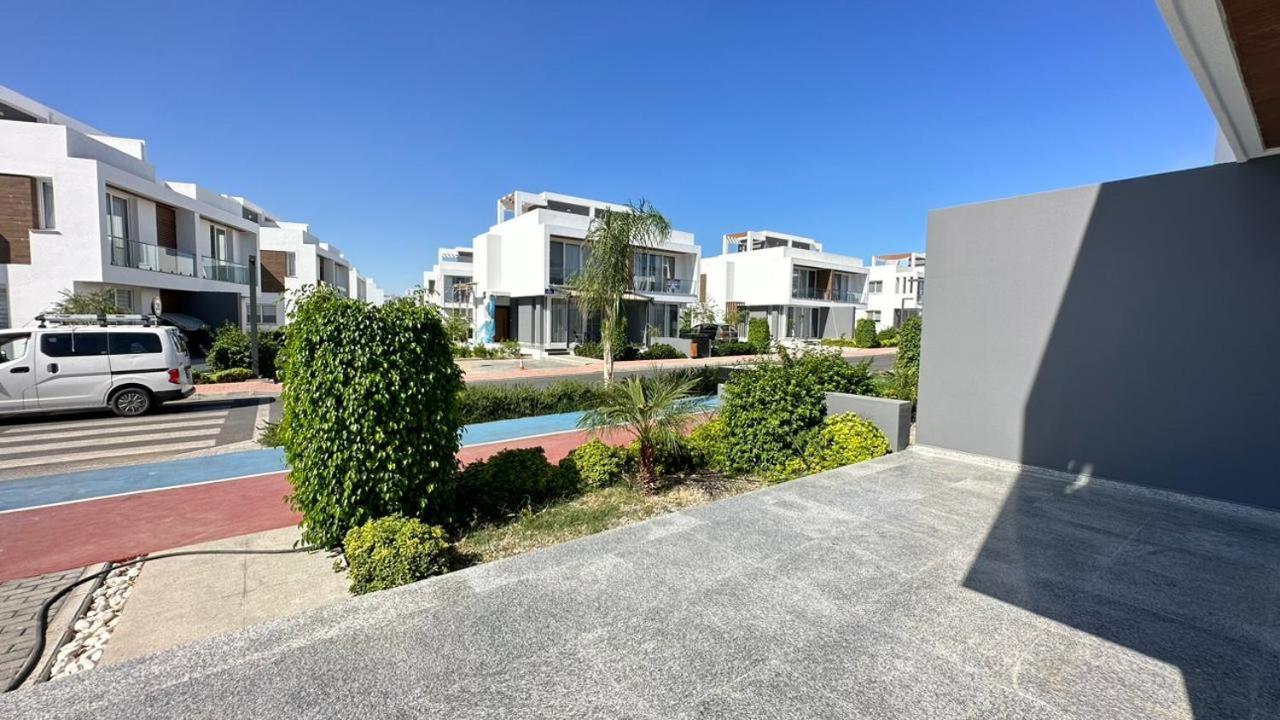 Four Seasons Life Rentals Trikomo Eksteriør bilde