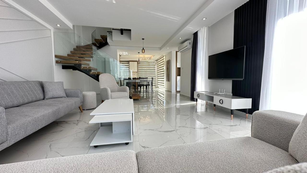 Four Seasons Life Rentals Trikomo Eksteriør bilde